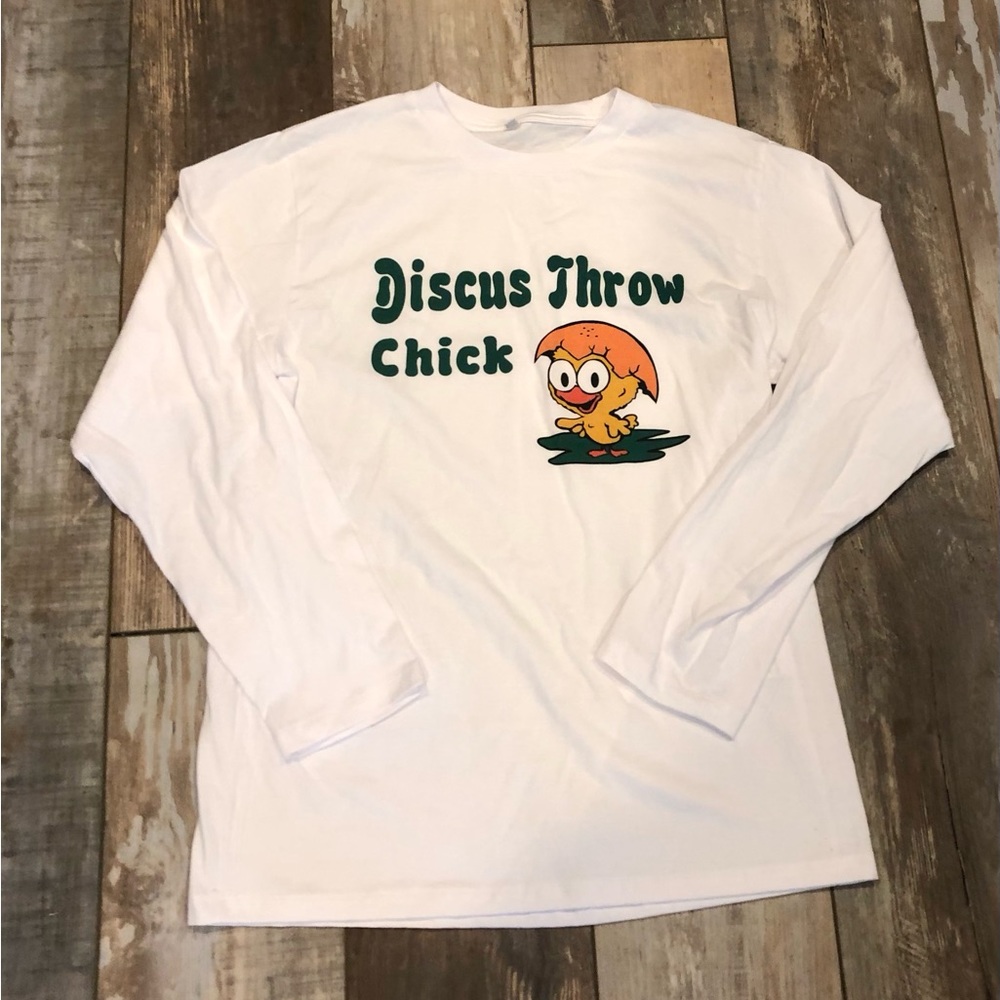 Cute shirt for the Discus thrower in your life! Novelty shirt and never worn